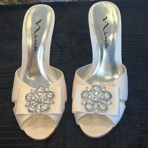 Cute little heels from Nina - size 7.5. NWT